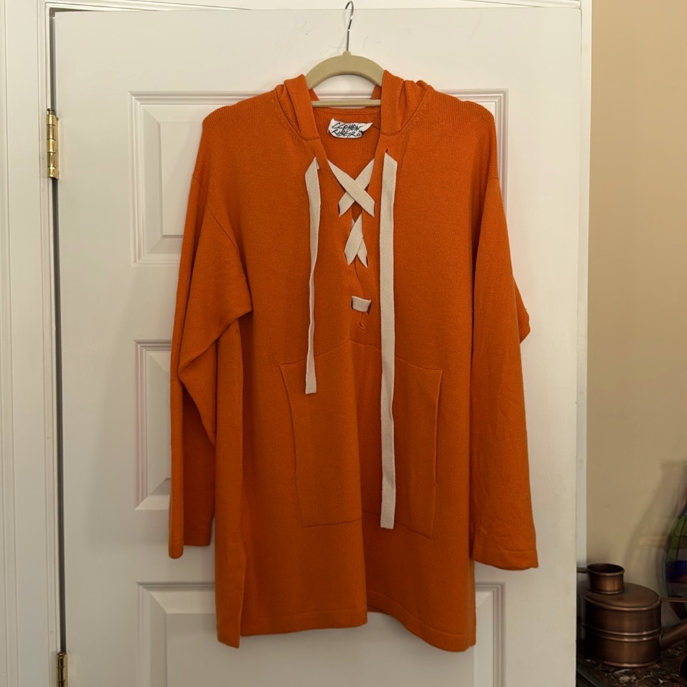 Looks fantastic Cashmere Small (looks like a large) Clements Ribeiro sweater